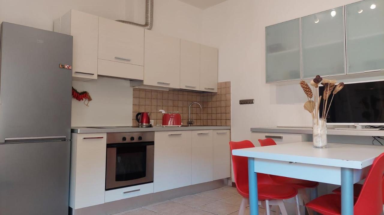 Casa Vacanze I Leoni Емполи Екстериор снимка