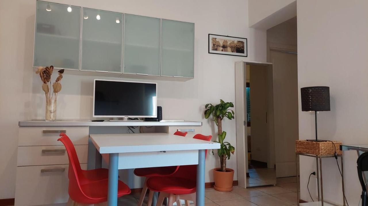 Casa Vacanze I Leoni Емполи Екстериор снимка