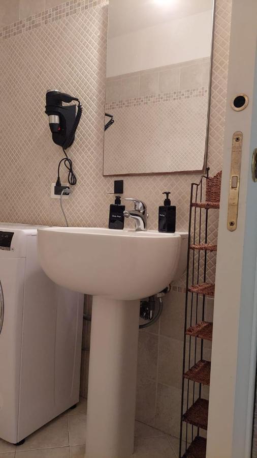 Casa Vacanze I Leoni Емполи Екстериор снимка